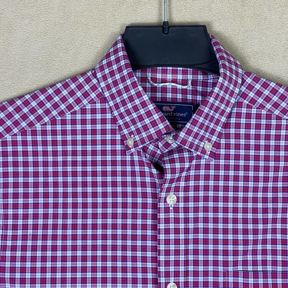 Vineyard Vines Mens XS Classic Fit Button Up Long Sleeve Shirt Red Plaid Pocket - Picture 2 of 13